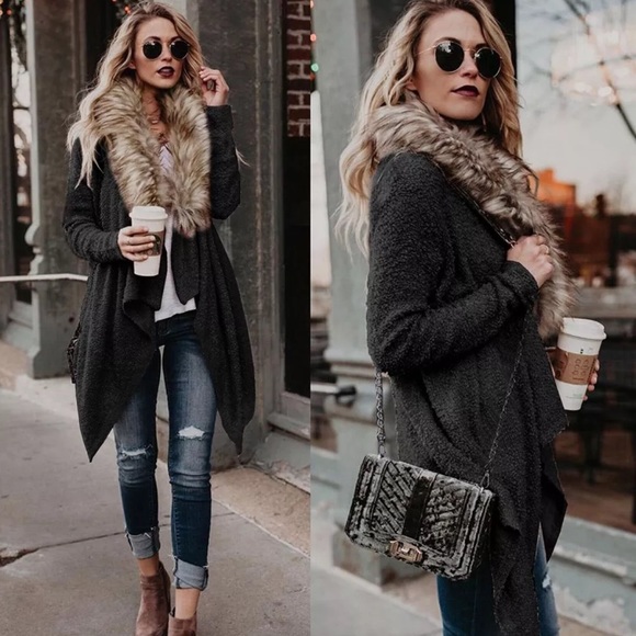 last one FAUX FUR FUZZY BLACK LOOSE SWEATER - Picture 2 of 7